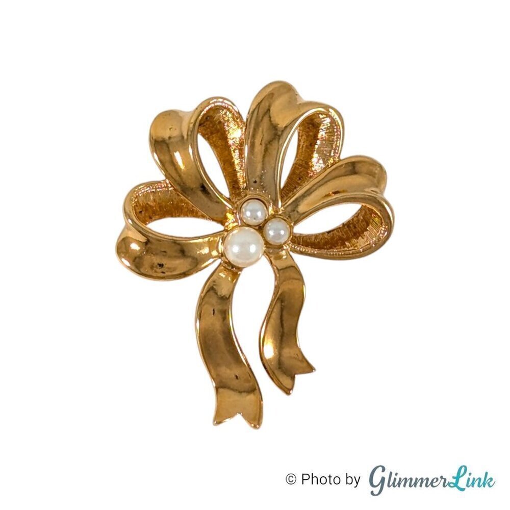 Vintage 90s Avon Pearly Bow Ribbon Faux Pearl Gold Tone Brooch